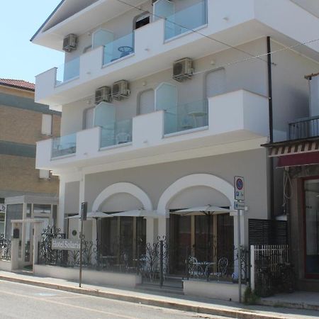 Hotel Solaris Giulianova Exterior foto