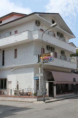 Hotel Solaris Giulianova Exterior foto