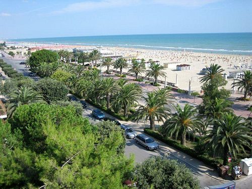 Hotel Solaris Giulianova Exterior foto